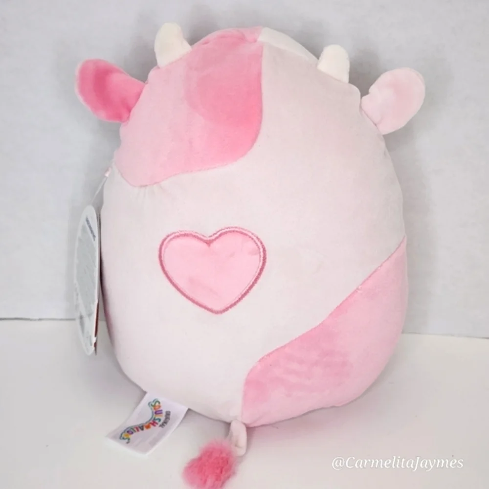 ❤️ RESHMA 🐮 Pink Cow w Heart Cookie &🩷on Back Valentine 2025 Squishmallow NWT - Picture 5 of 8